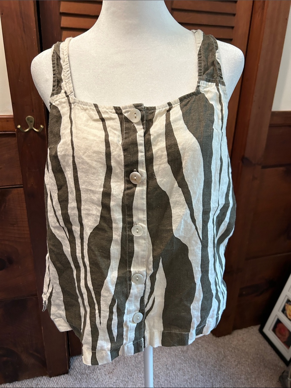Rachel Zoe 100 % Linen Olive & Cream Striped Button-Front Camisole